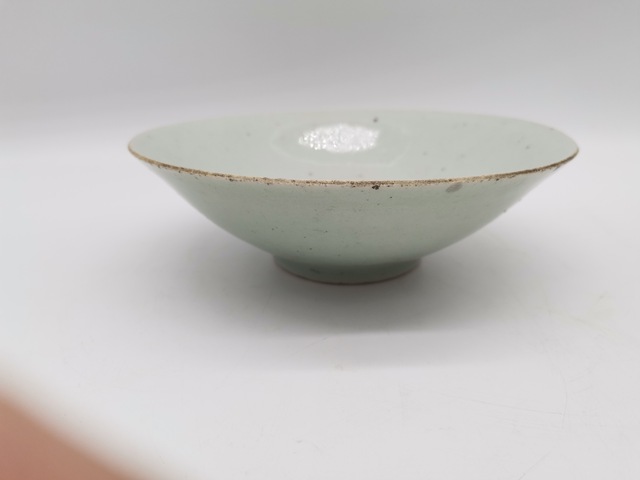 古玩陶瓷清中期.大尺寸豆青釉碗170一手拍賣,當前價格188元