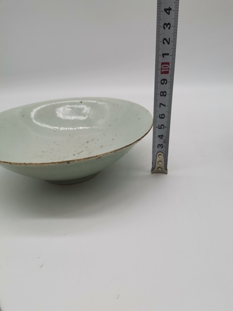 古玩陶瓷清中期.大尺寸豆青釉碗170一手拍賣,當前價格188元