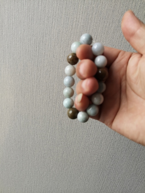 古玩玉器翡翠手串拍賣,當(dāng)前價(jià)格260元