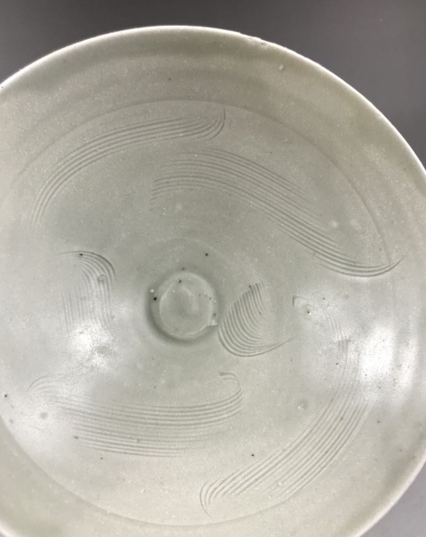 古玩陶瓷景德鎮(zhèn)窯系篦劃紋碗拍賣，當(dāng)前價(jià)格1800元