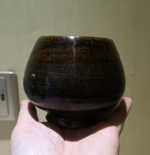 古玩陶瓷耀州窯系醬釉雞心罐拍賣,當前價格4500元