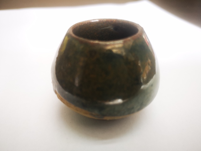 古玩陶瓷褐釉雞心罐拍賣,當(dāng)前價格1元