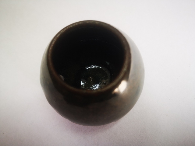 古玩陶瓷褐釉雞心罐拍賣,當(dāng)前價格1元