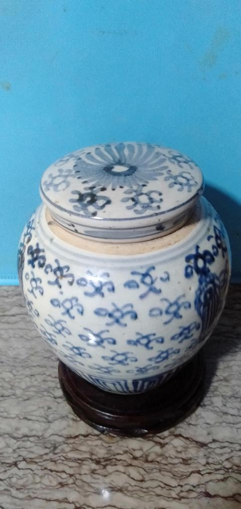 古玩陶瓷青花花卉紋蓋罐拍賣，當前價格2898元