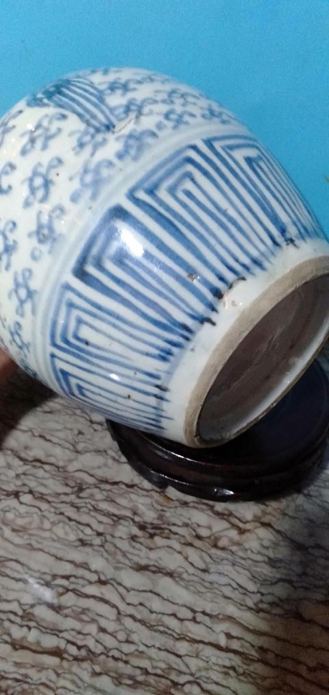 古玩陶瓷青花花卉紋蓋罐拍賣，當前價格2898元