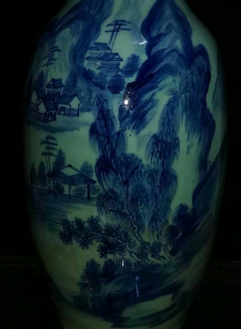 古玩陶瓷清代山水紋青花雙耳撇口瓶拍賣,當前價格2980元