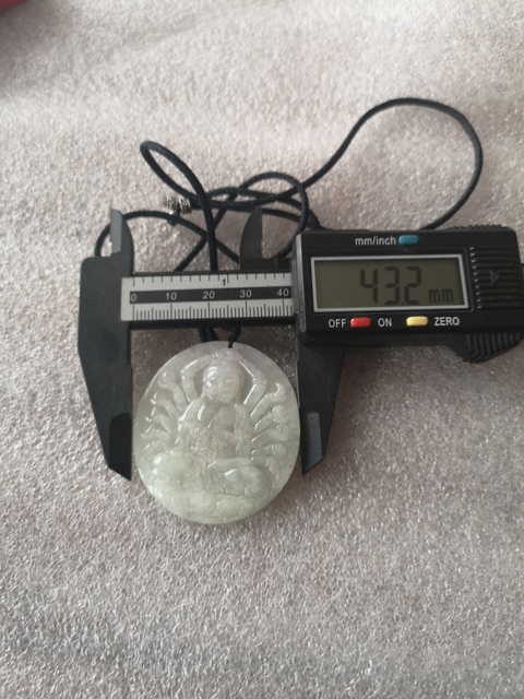 古玩玉器千手觀音拍賣，當(dāng)前價(jià)格260元