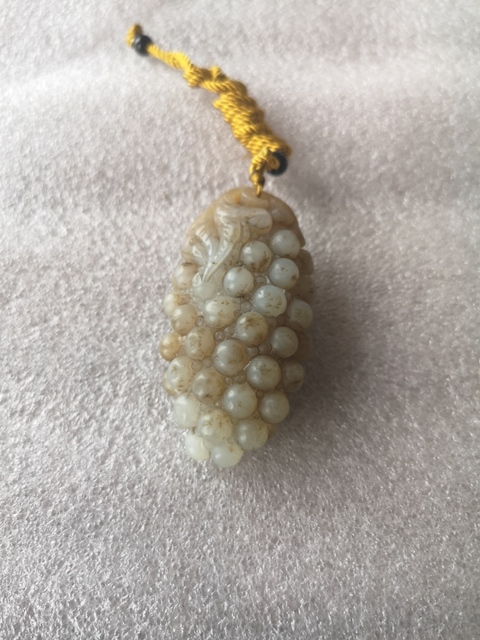 古玩玉器葡萄掛件拍賣，當前價格450元