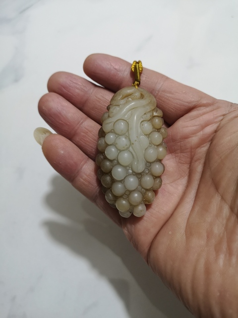 古玩玉器葡萄掛件拍賣，當前價格450元