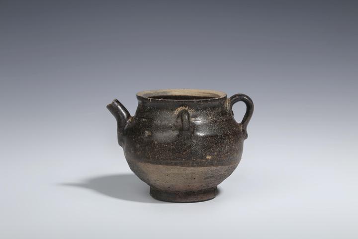 古玩陶瓷元明·吉州窯系褐釉水滴拍賣，當前價格1666元
