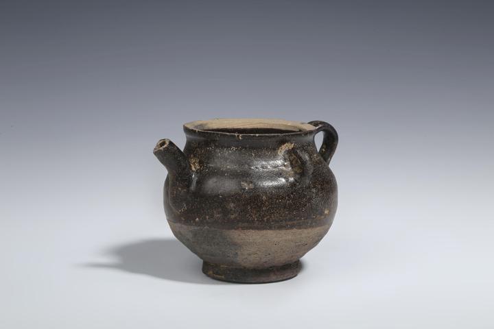古玩陶瓷元明·吉州窯系褐釉水滴拍賣，當前價格1666元