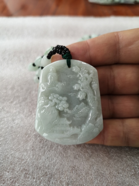 古玩玉器風景牌拍賣,當前價格350元