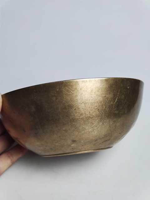 古玩雜項(xiàng)清末老黃銅缽式大碗拍賣，當(dāng)前價(jià)格1666元