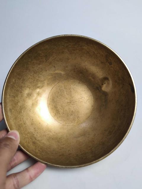 古玩雜項(xiàng)清末老黃銅缽式大碗拍賣，當(dāng)前價(jià)格1666元