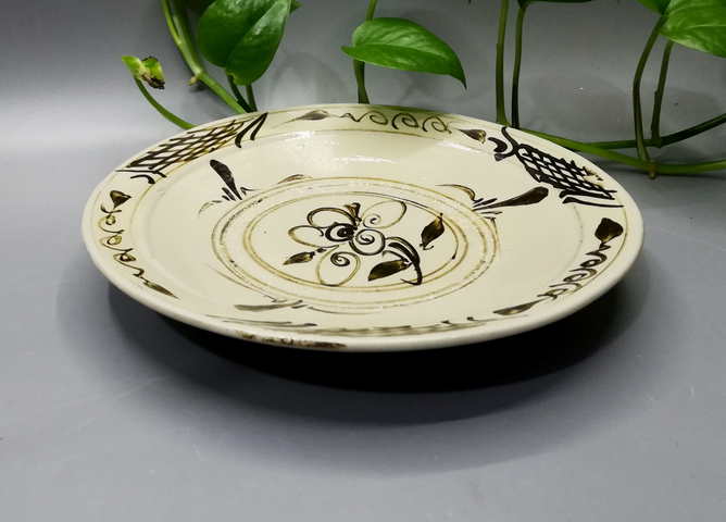 古玩陶瓷元明磁州窯白底褐花盤拍賣，當前價格800元