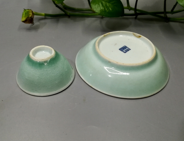 古玩陶瓷漂亮的豆青釉杯盤拍賣，當前價格999元