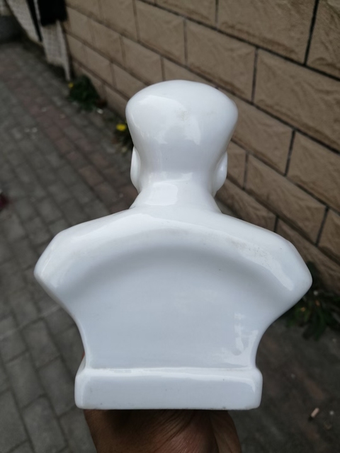 古玩陶瓷文革塑像拍賣,當前價格600元