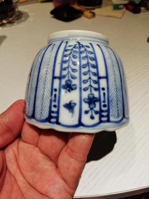 古玩陶瓷青花花口杯拍賣，當(dāng)前價(jià)格999元