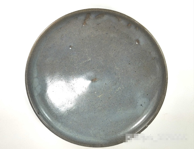 古玩陶瓷金元時(shí)期鈞窯盤拍賣,當(dāng)前價(jià)格12800元