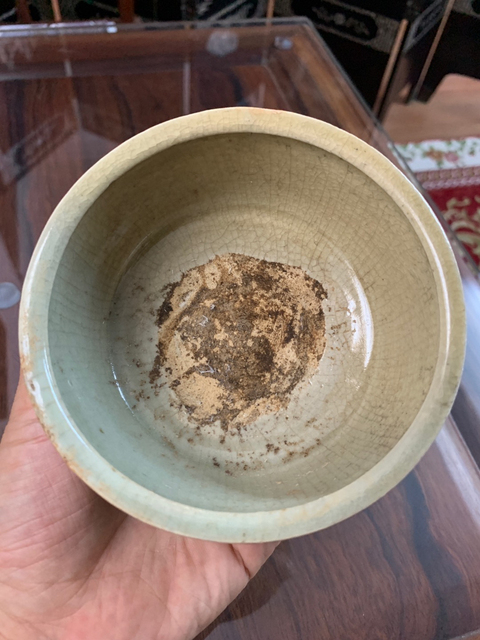 古玩陶瓷龍泉窯青釉三足爐拍賣,當(dāng)前價(jià)格26000元