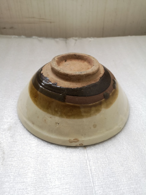 古玩陶瓷磁州窯系白釉唇口碗拍賣,當前價格450元