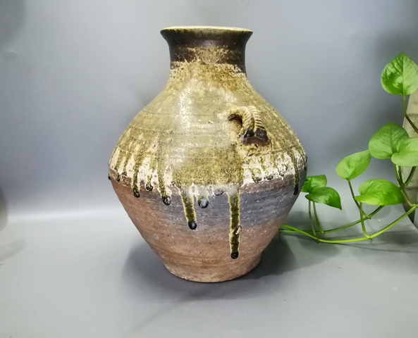 古玩陶瓷秦漢·青釉繩紋雙耳瓶拍賣,當前價格1200元