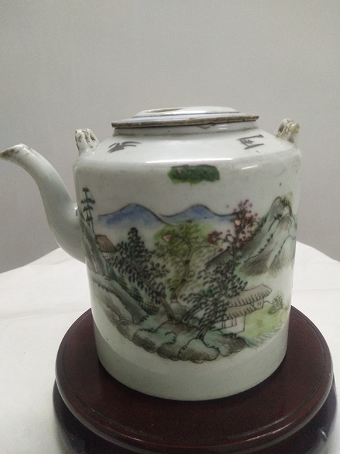 古玩陶瓷民國水彩山水紋茶壺拍賣,當前價格800元