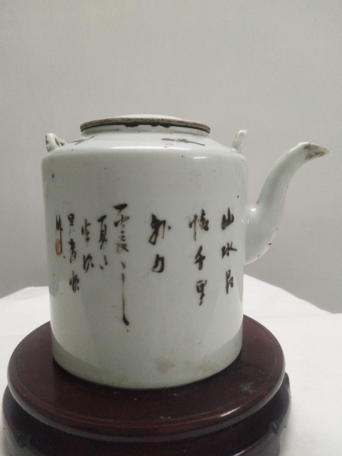 古玩陶瓷民國水彩山水紋茶壺拍賣,當前價格800元