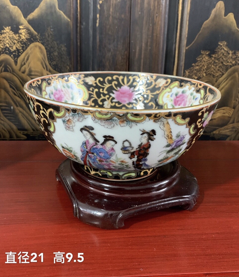 古玩陶瓷乾隆年制款彩繪花卉人物紋碗拍賣，當前價格480元