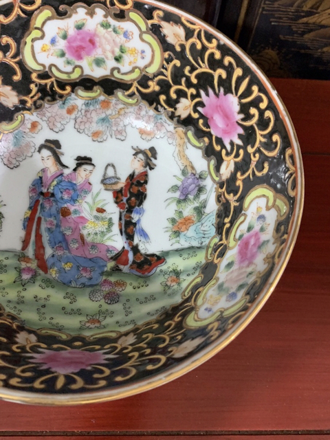 古玩陶瓷乾隆年制款彩繪花卉人物紋碗拍賣，當前價格480元