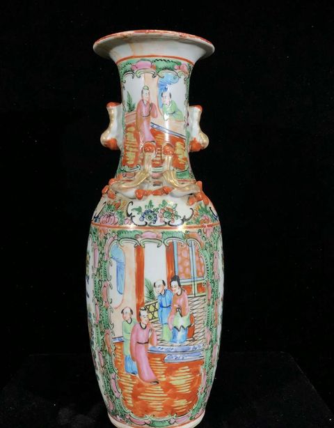 古玩陶瓷廣彩描金開窗人物花卉螭龍紋雙耳瓶拍賣，當前價格2888元