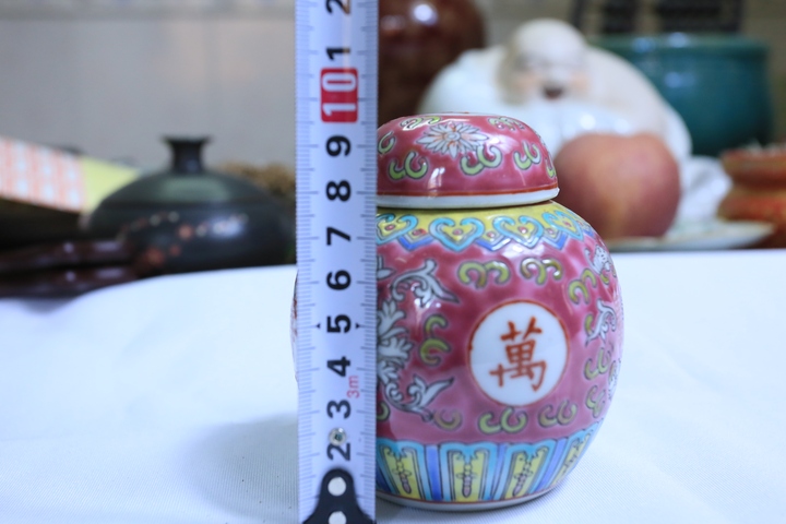 古玩陶瓷胭脂紅粉彩花卉萬壽無疆紋蓋罐130拍賣,當前價格130元