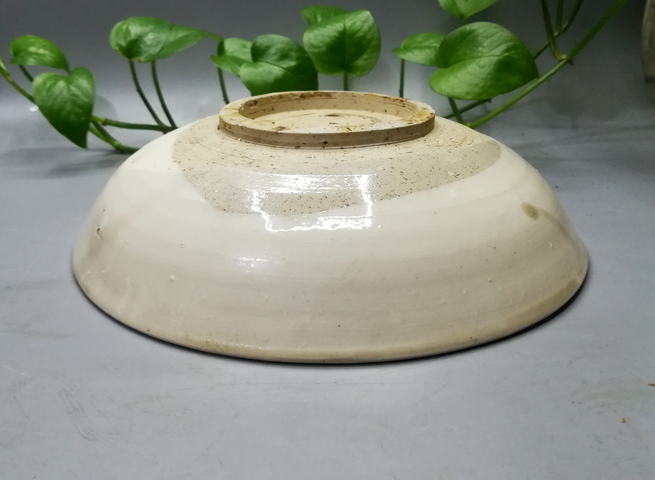 古玩陶瓷明磁州窯白底褐花壽桃盤(pán)拍賣(mài)，當(dāng)前價(jià)格880元