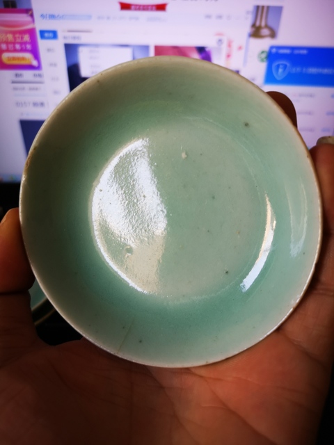 古玩陶瓷精品:清中期豆青釉小盤(其中一件)拍賣,當(dāng)前價(jià)格800元