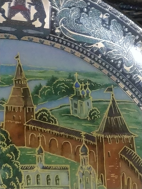 古玩陶瓷(民國(guó)精品)描金徽章人物風(fēng)景掛盤拍賣,當(dāng)前價(jià)格368元