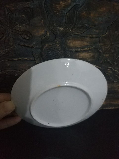 古玩陶瓷(民國(guó)精品)描金徽章人物風(fēng)景掛盤拍賣,當(dāng)前價(jià)格368元
