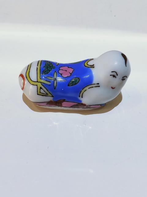 古玩陶瓷創匯時期娃娃小瓷拍賣，當前價格189元
