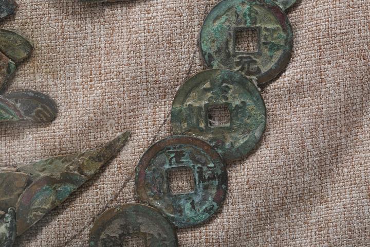 古玩錢幣宋·銅錢日進(jìn)斗金裝飾畫拍賣，當(dāng)前價(jià)格1600元
