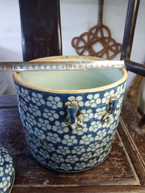 古玩陶瓷青花留白梅紋大蓋缸拍賣，當前價格6000元