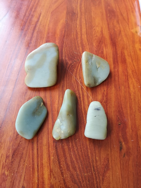 古玩玉器俄羅斯籽料拍賣(mài),當(dāng)前價(jià)格398元
