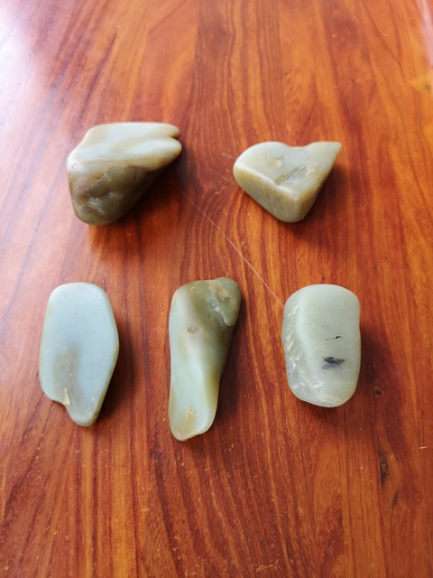 古玩玉器俄羅斯籽料拍賣(mài),當(dāng)前價(jià)格398元