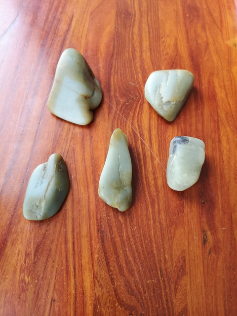 古玩玉器俄羅斯籽料拍賣(mài),當(dāng)前價(jià)格398元