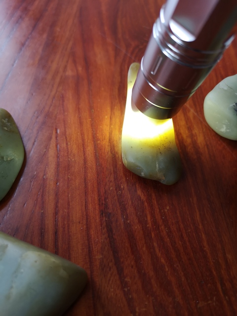 古玩玉器俄羅斯籽料拍賣(mài),當(dāng)前價(jià)格398元