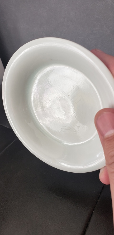 古玩陶瓷白釉暗刻團壽紋盤拍賣，當前價格680元