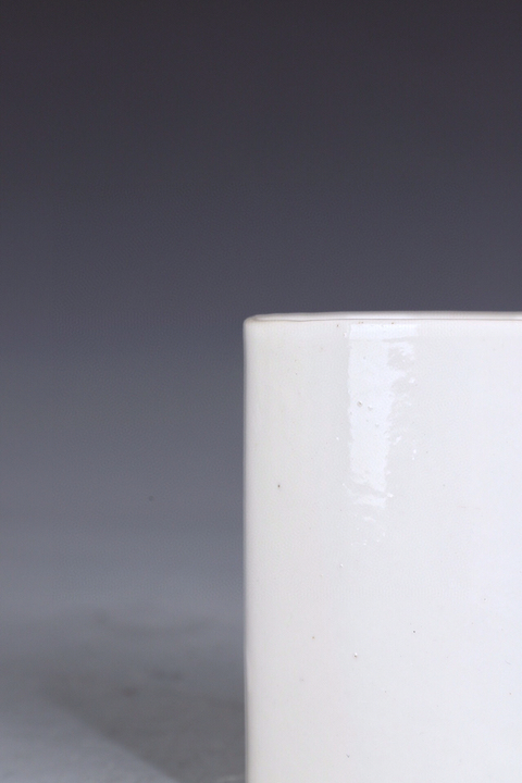 古玩陶瓷晚清民國-白釉馬克杯2025/11/28拍賣，當前價格4800元