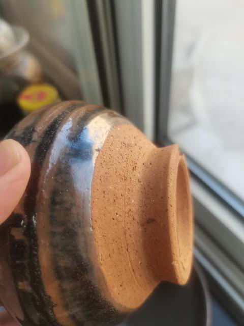古玩陶瓷元代早期山西窯口窯變醬釉小罐，比圖片漂亮，有條紋拍賣，當前價格466元