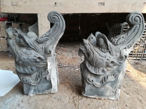 古玩陶瓷清代螭吻，磚雕，圖一的一對拍賣，當前價格2222元