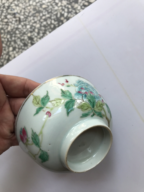 古玩陶瓷清晚期粉彩花卉紋吉祥如意碗拍賣,當前價格2887元