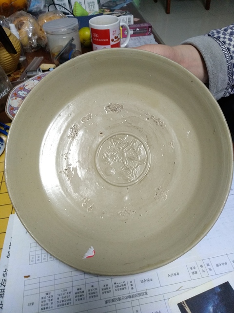 古玩陶瓷白釉印花卉紋盤拍賣，當前價格1500元