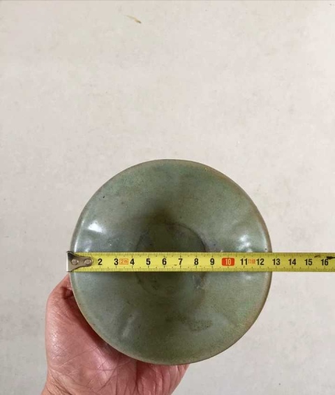 古玩陶瓷五代十國越窯系青瓷花口盞拍賣,當前價格8800元